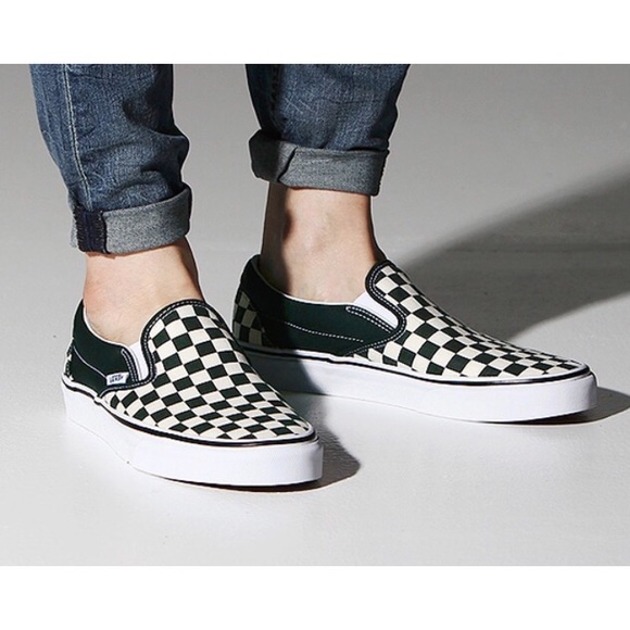 vans slip on checkerboard scarab